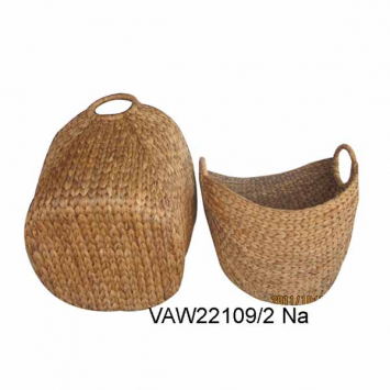 Water hyacinth basket